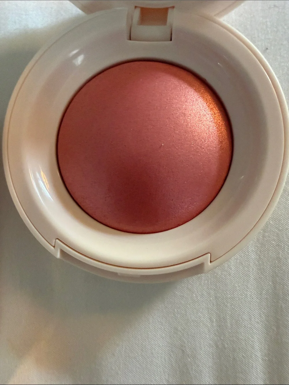 Rare Beauty questions leave